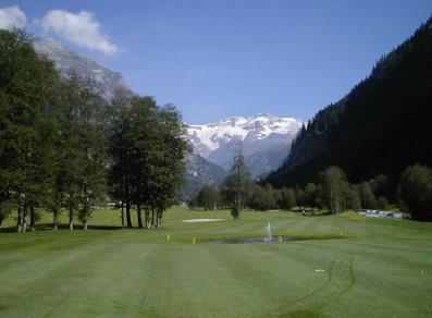 Le terrain de golf et le Mont Rose