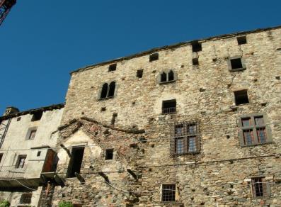 Castello dei Vallaise - Perloz