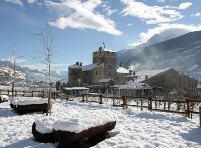 Sarriod de La Tour castle - Winter
