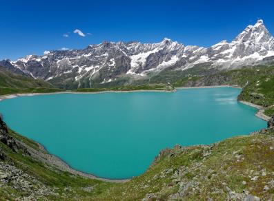 Goillet lake and Matterhorn