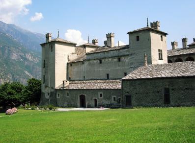 Issogne castle