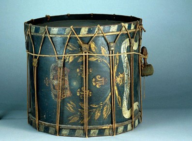 antico tamburo militare