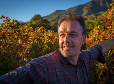 Elio Ottin in the vineyards