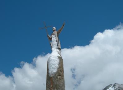 La estatua de San Bernardo