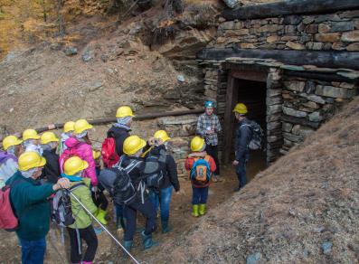 Guided tour of the mine galleries
