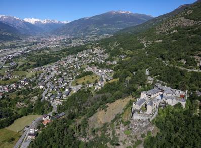 Blick auf Quart und Aosta